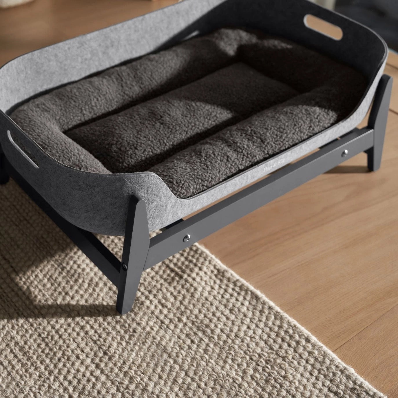 Petnest Dog Bed & Raised Stand - Slate Grey