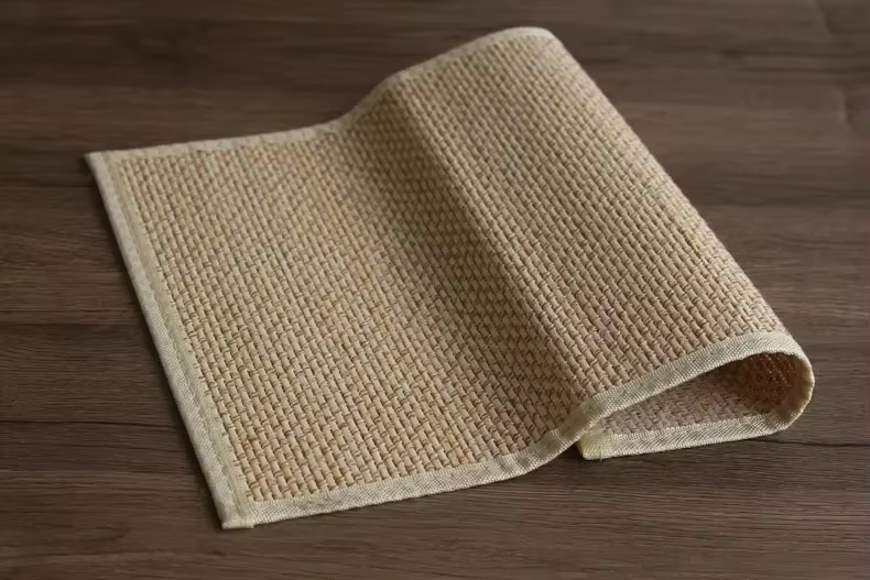 Natural Bamboo Anti-Scratch Cat Mat – Sofa & Furniture Protector